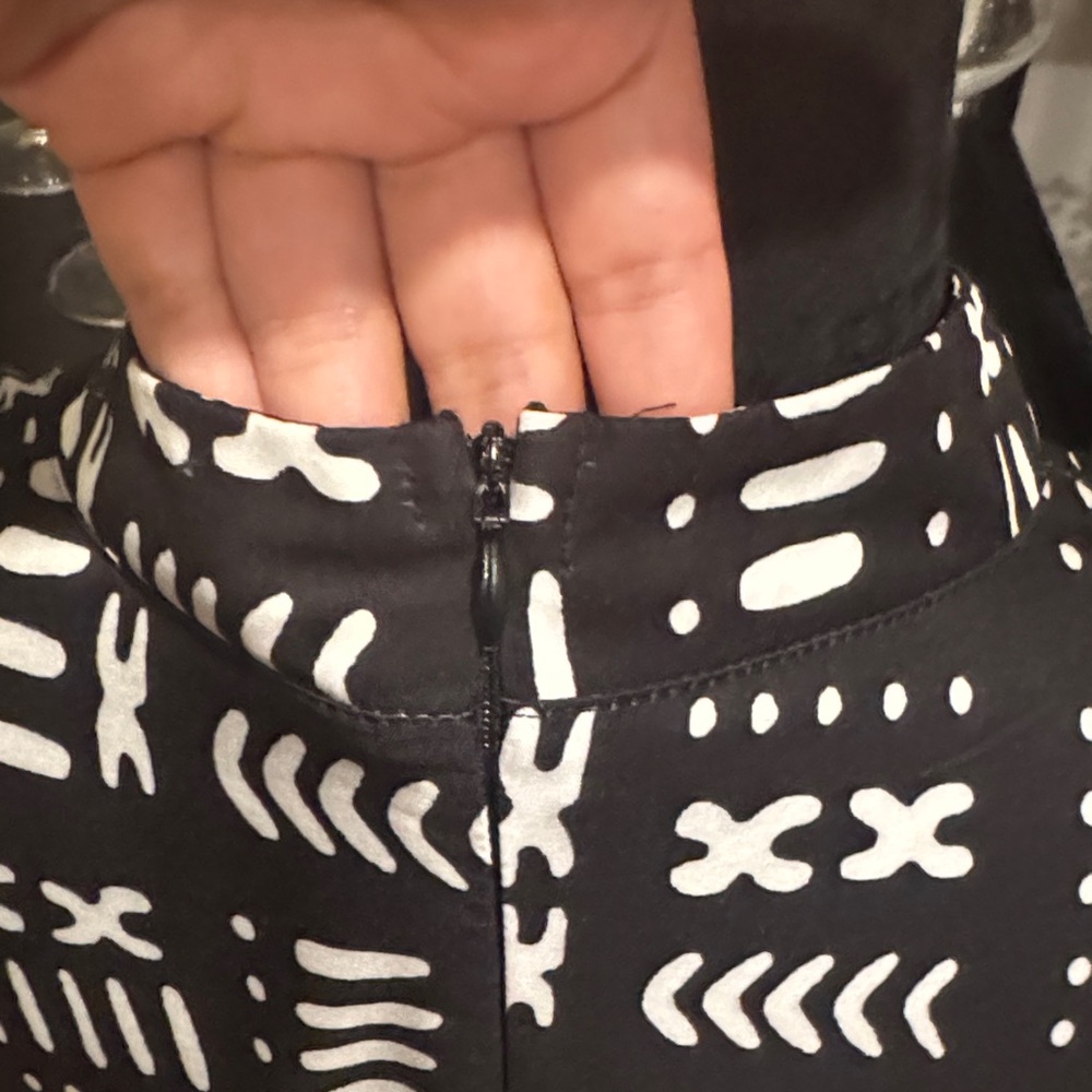 Black and White Patterned Women's Dress - Picture 6 of 6